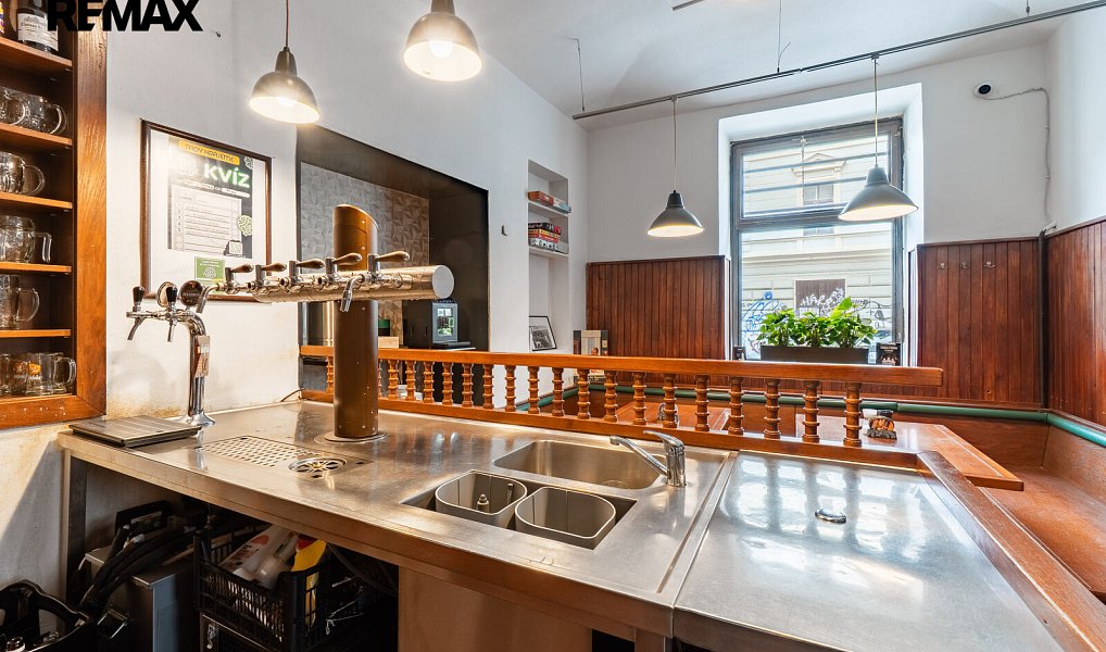Pronájem restaurace 254 m², Praha – náhled fotky 9
