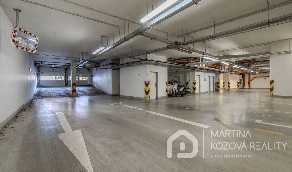 Prodej bytu 4+1 139 m², Praha – náhled fotky 40