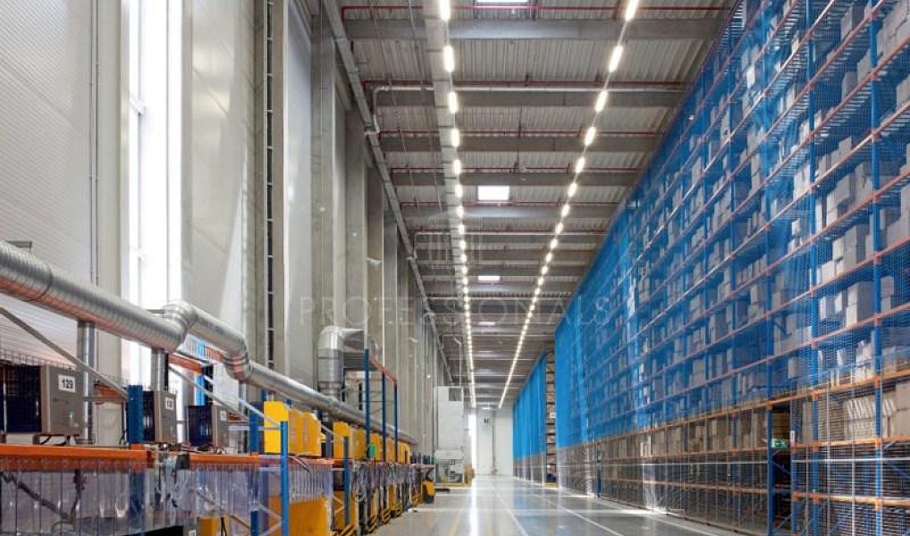 Pronájem skladovacích prostor 963 m², Klecany – náhled fotky 2