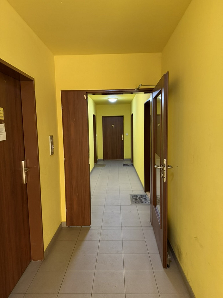 Pronájem bytu 2+kk 61 m² – fotografie 2