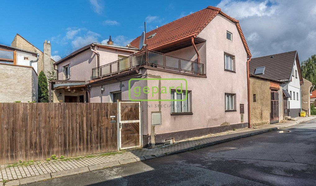 Prodej domu 100 m² s pozemkem 142 m², Rožmitál pod Třemšínem – náhled fotky 2