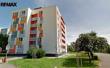 Prodej bytu 2+1 46 m², Hradecká, Hradec Králové - Třebeš