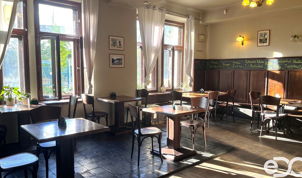 Pronájem restaurace 402 m², Praha – fotka 1 z 16