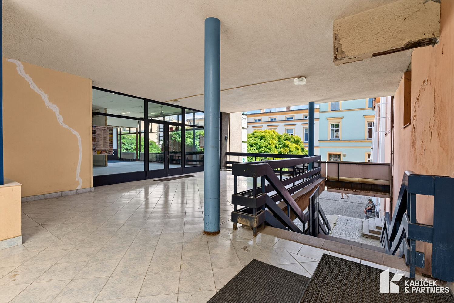Prodej obchodních prostor 411 m² – fotografie 2
