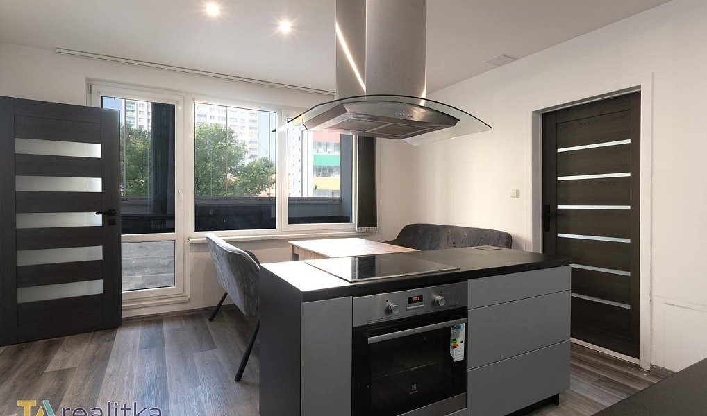 Prodej bytu 3+1 65 m², Orlová – fotka 1 z 18