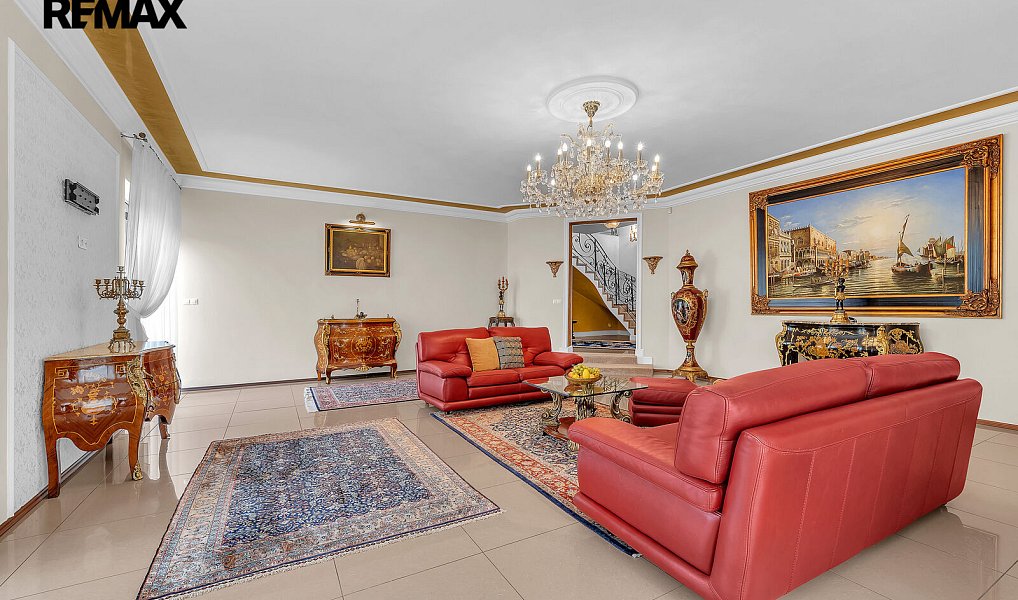 Prodej domu 285 m² s pozemkem 968 m², Šestajovice – náhled fotky 13