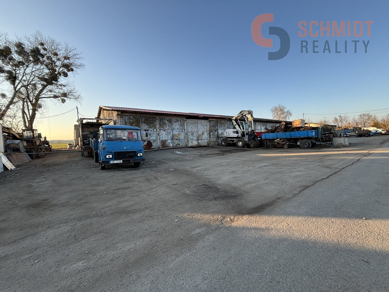 Prodej výrobní haly, 867m² – pohled 2