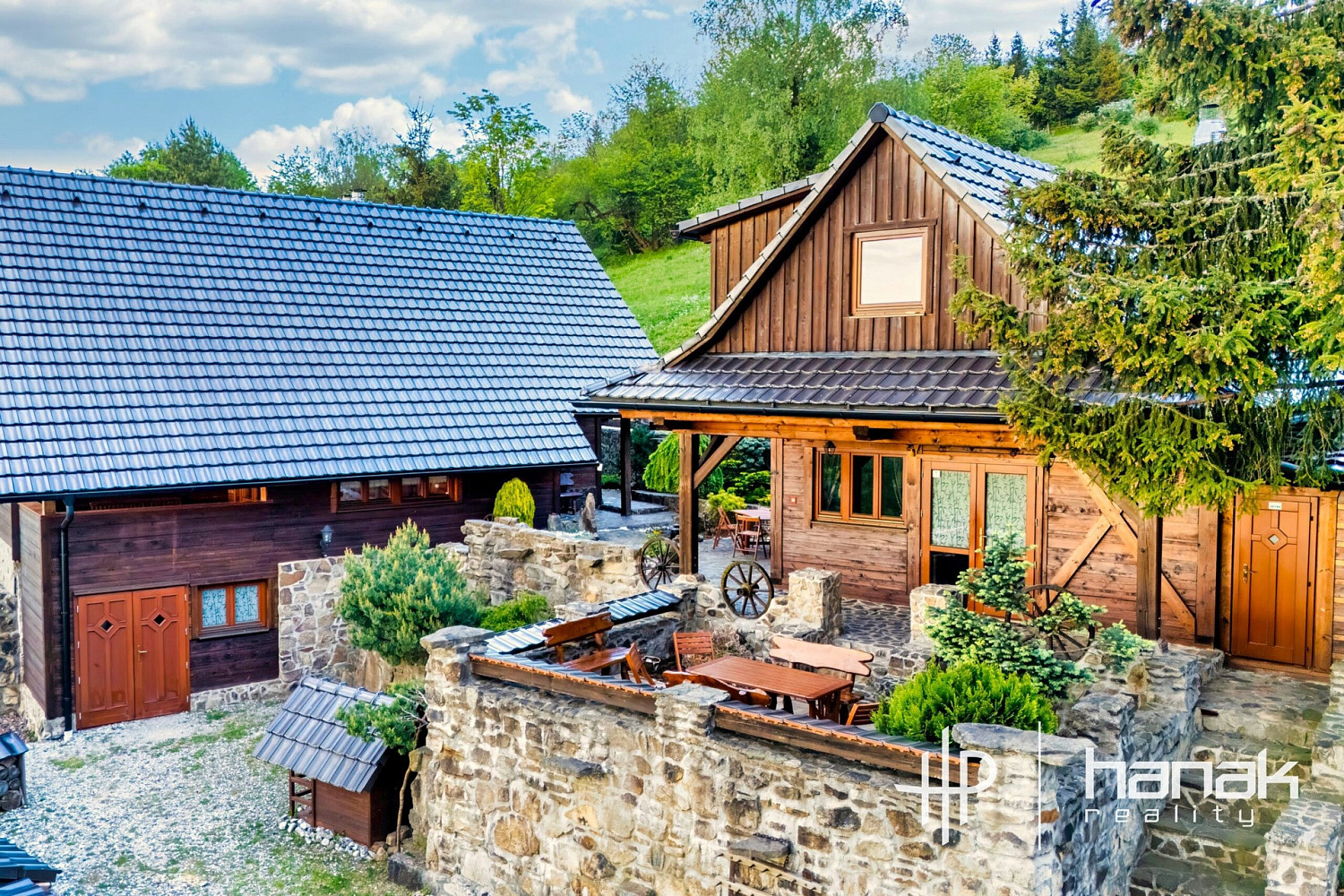 Prodej ubytovacího objektu 517 m² – fotografie 3