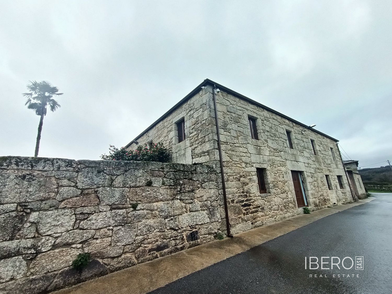 Prodej domu 10 000 m² s pozemkem 10 000 m²