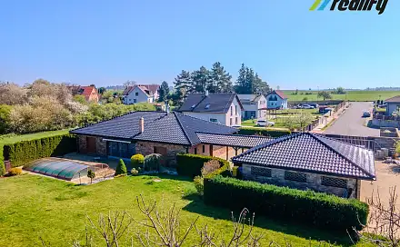 Prodej domu 195 m² s pozemkem 2 191 m², U Pramene, Přišimasy, okres Kolín