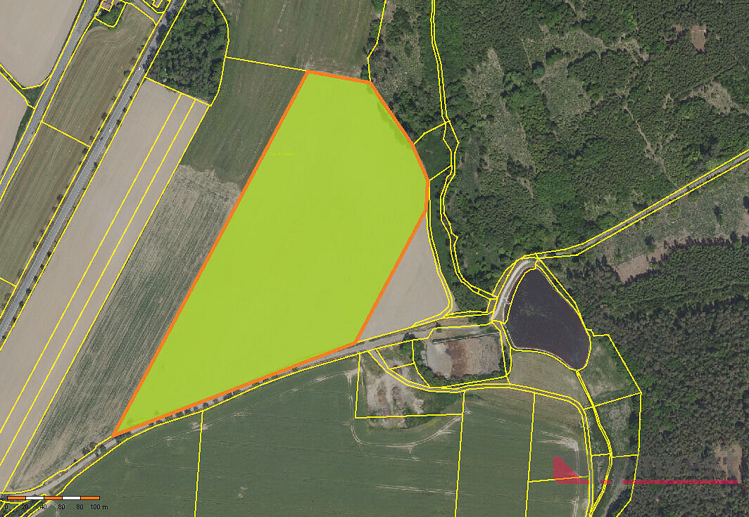 Prodej pole 77 100 m²