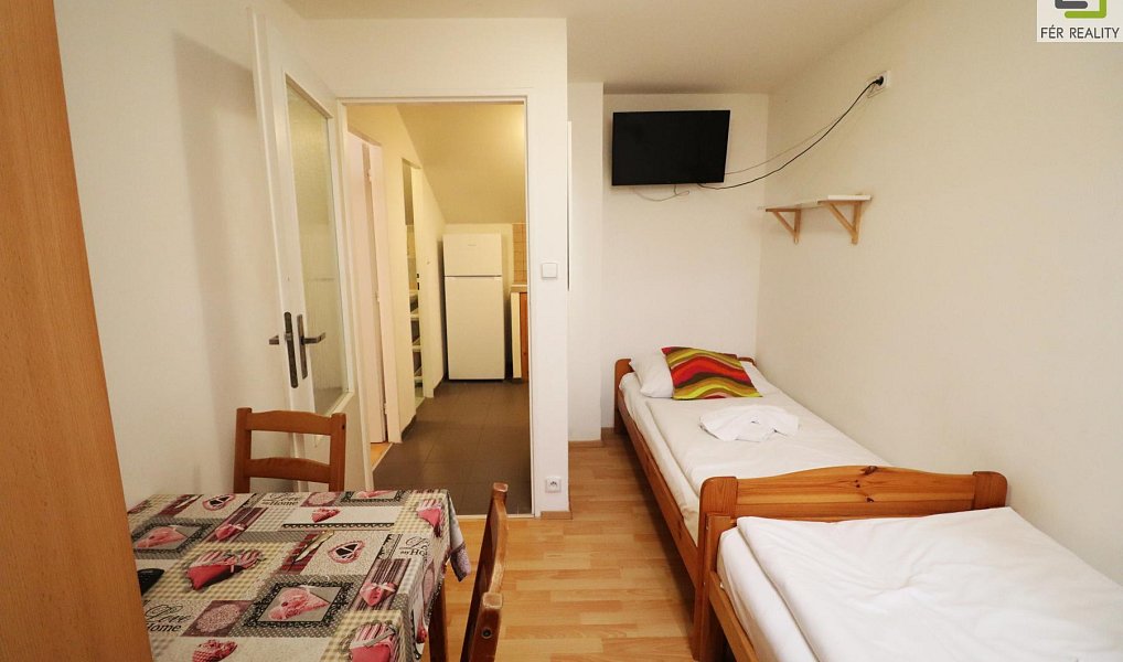 Prodej ubytovacího objektu 607 m², Vědomice – náhled fotky 21