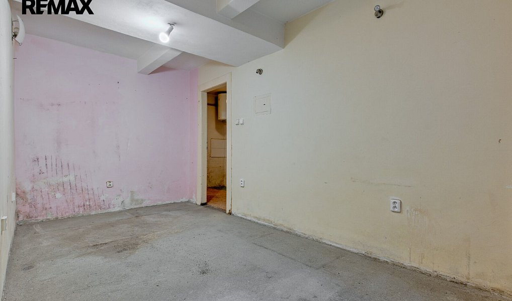 Prodej kanceláře 77 m², Praha – náhled fotky 11
