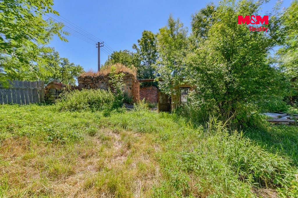 Prodej stavebního pozemku 1 069 m² – fotografie 2