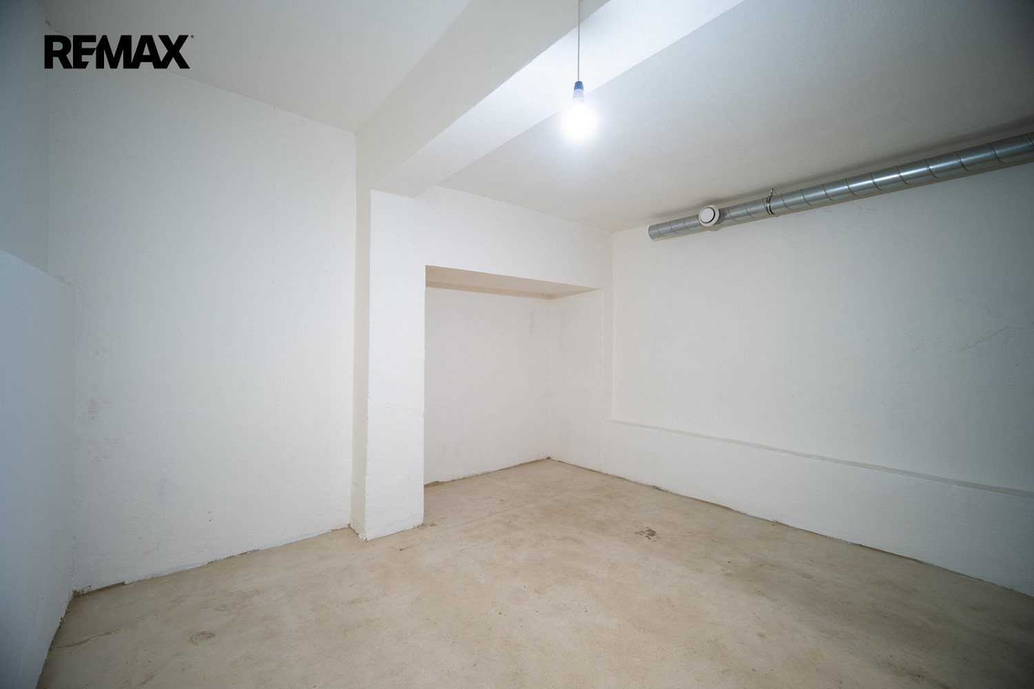 Prodej skladovacích prostor 19 m², Praha