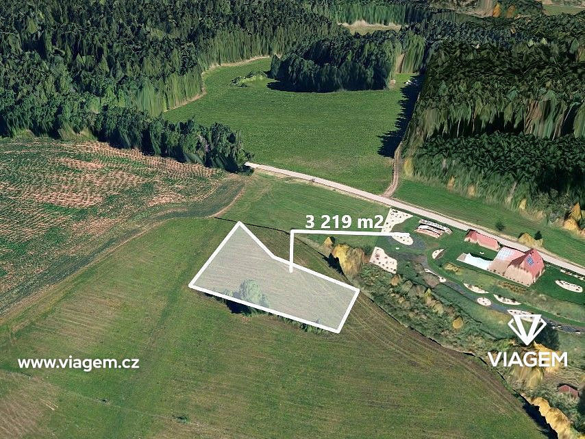 Prodej pole 1 126 m²