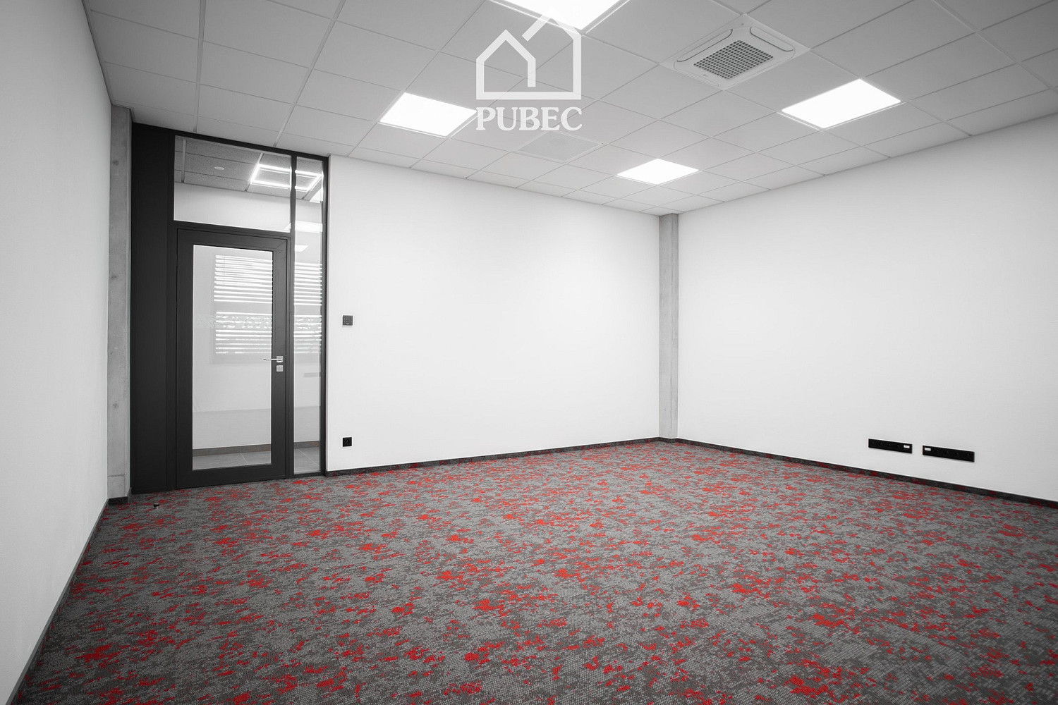 Pronájem kanceláře 184 m²
