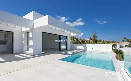 Prodej domu 230 m² s pozemkem 500 m², El Chaparral, Španělsko