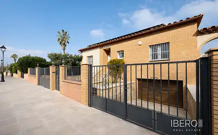 Prodej domu 130 m² s pozemkem 834 m², Sant Pere Pescador, Španělsko
