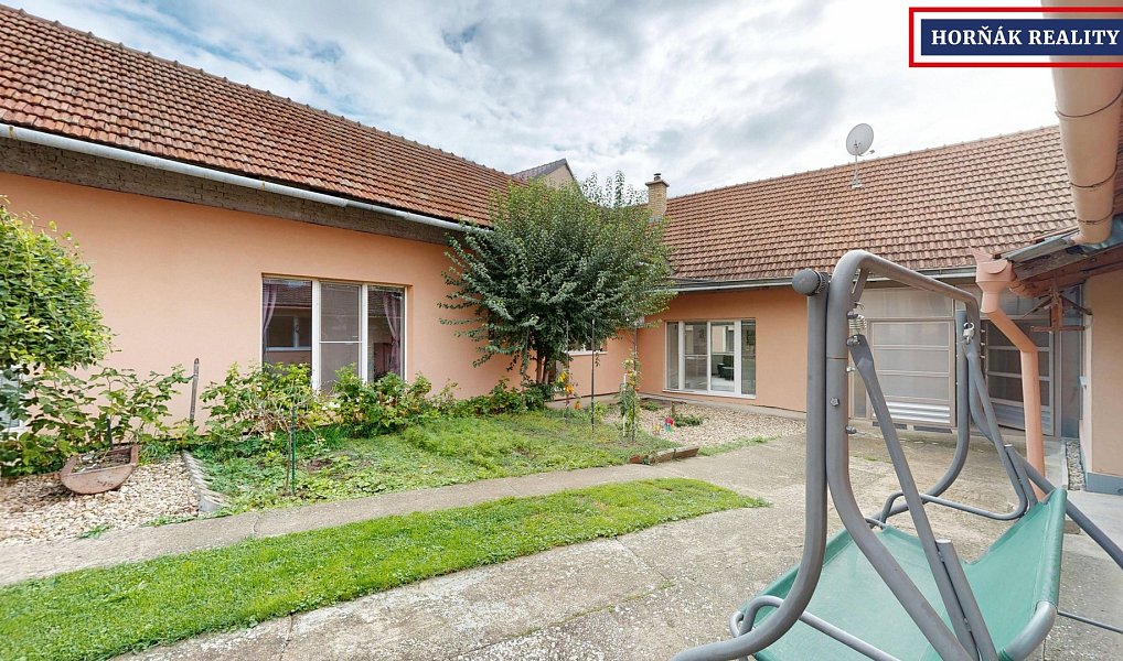 Prodej domu 195 m² s pozemkem 1 242 m², Letonice – náhled fotky 27