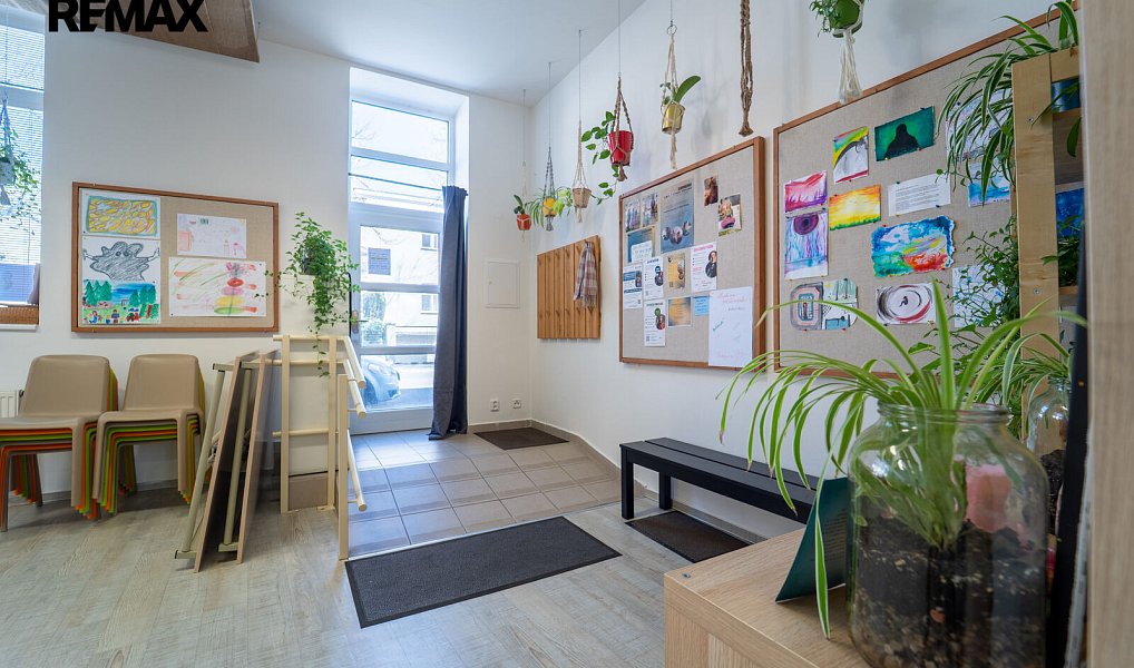 Prodej obchodních prostor 61 m², Poděbrady – náhled fotky 12