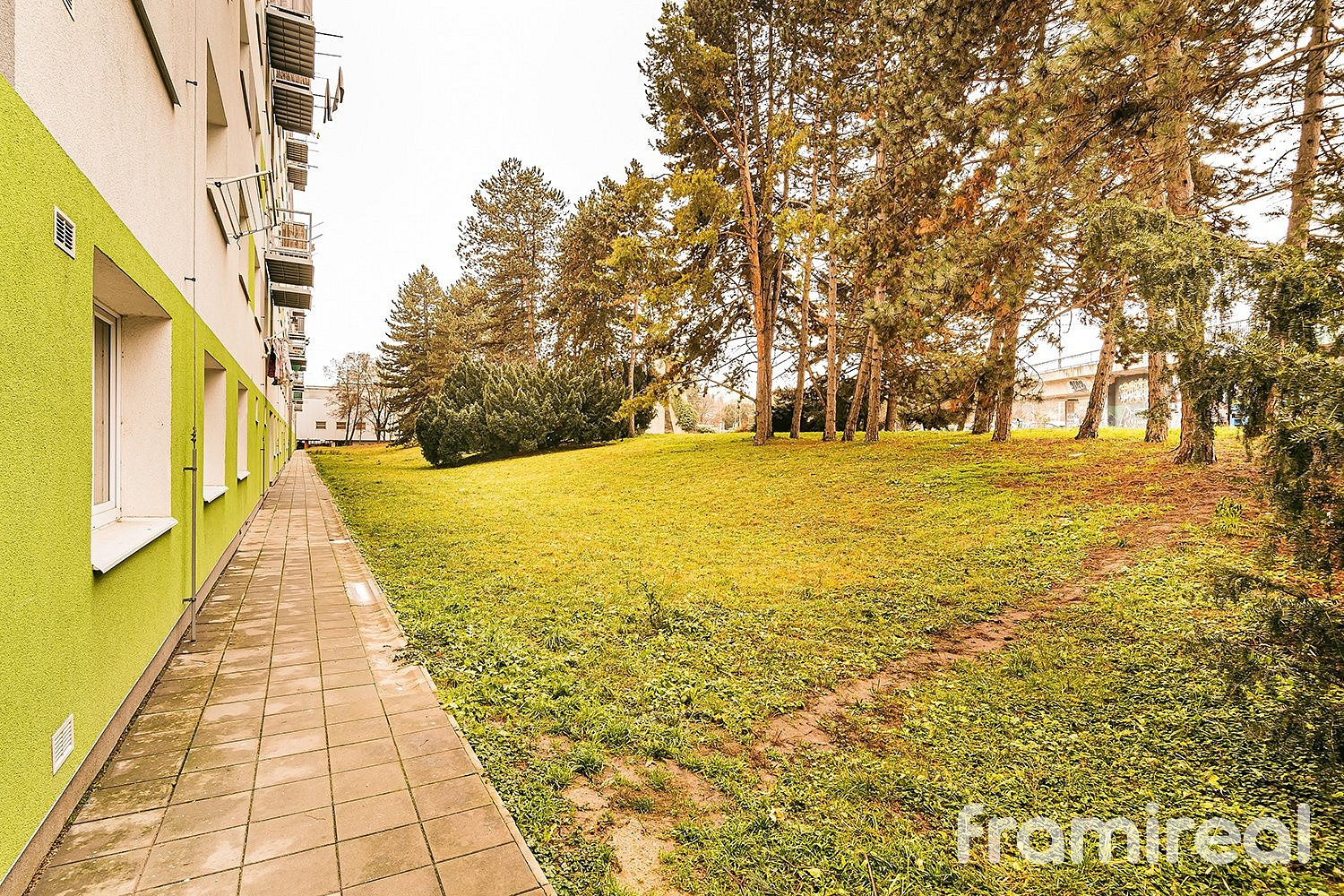 Prodej bytu 2+kk 58 m² — photo 2