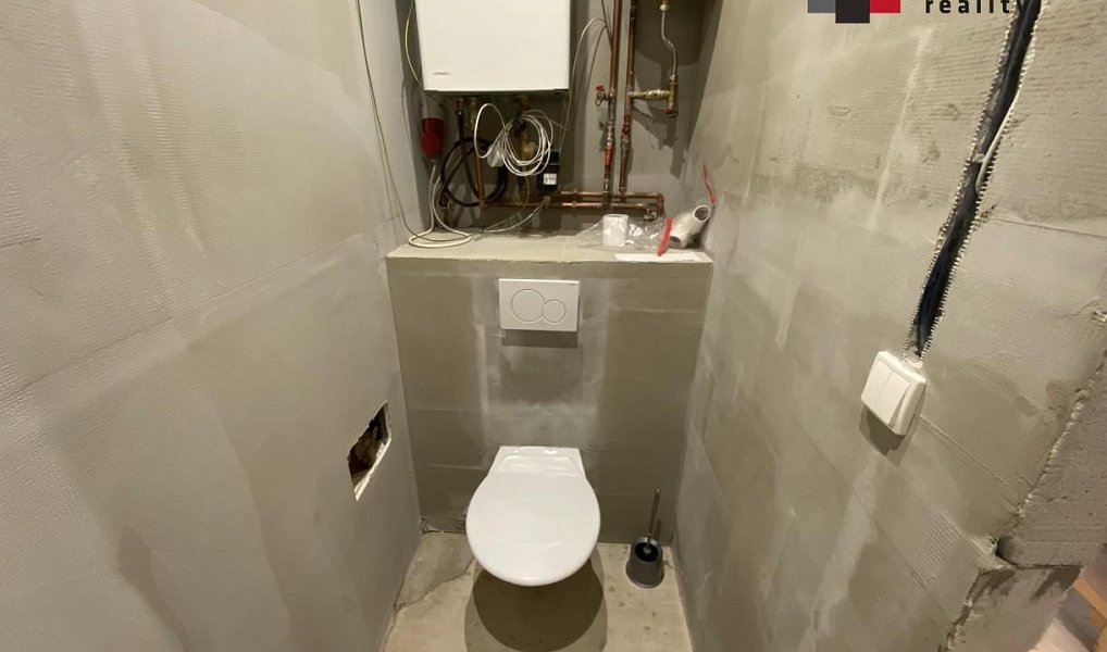 Prodej domu 177 m² s pozemkem 945 m², Janov – náhled fotky 23