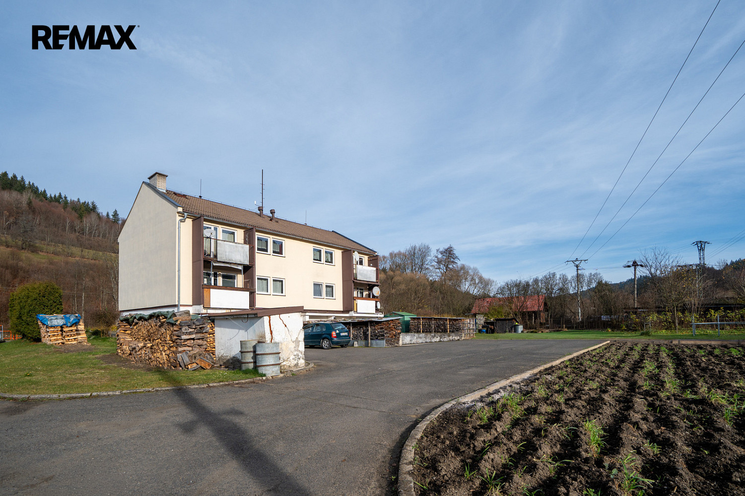 Prodej domu 366 m² s pozemkem 2 052 m² — photo 4