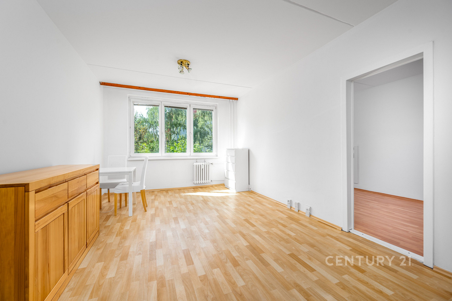 Pronájem bytu 2+kk 41 m² — photo 2