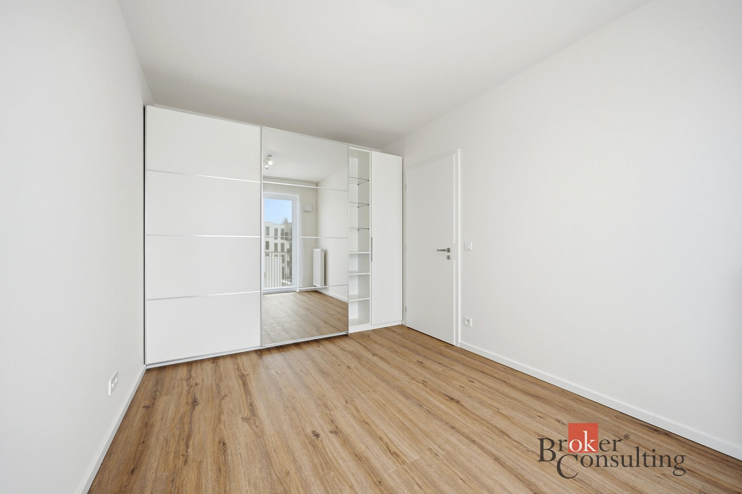 Pronájem bytu 2+kk 53 m² — photo 3