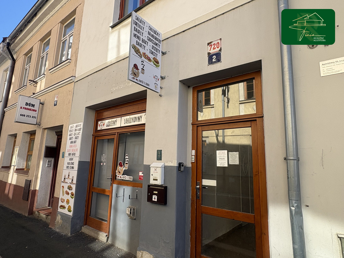 Pronájem komerčního objektu (jiného typu) 260 m² – fotografie 4