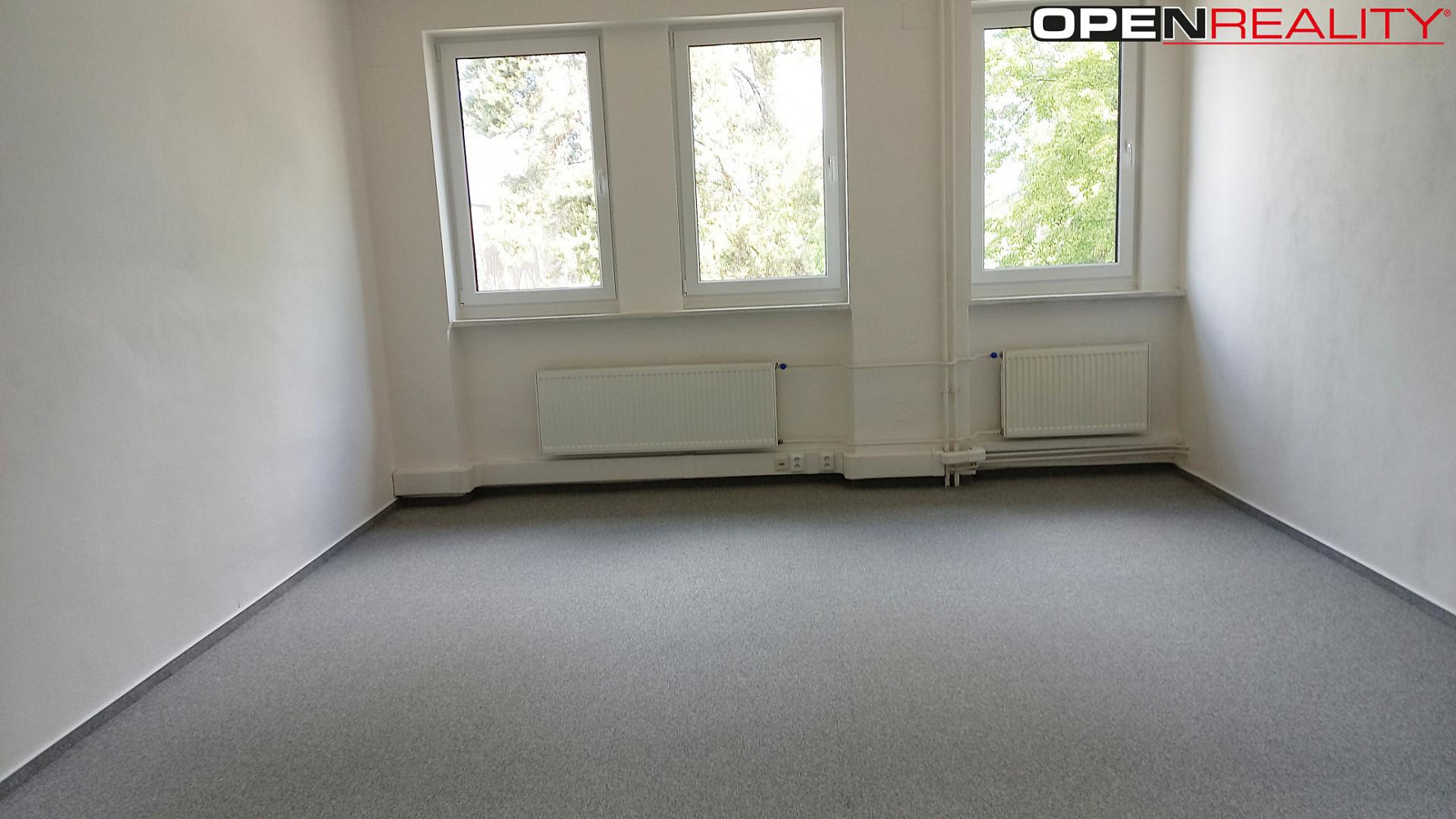 Pronájem kanceláře 760 m² – fotografie 4