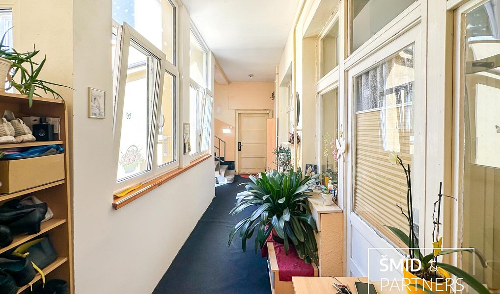 Pronájem bytu 1+kk 26 m², Kolín – náhled fotky 8