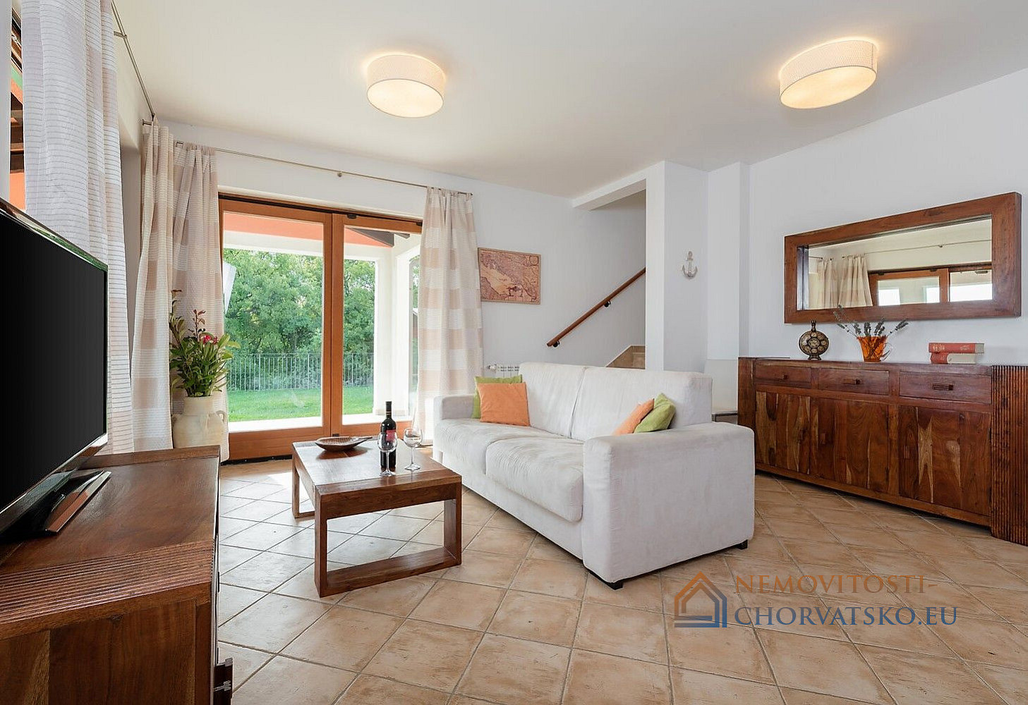 Prodej domu 159 m² s pozemkem 1 130 m² - Widok 5