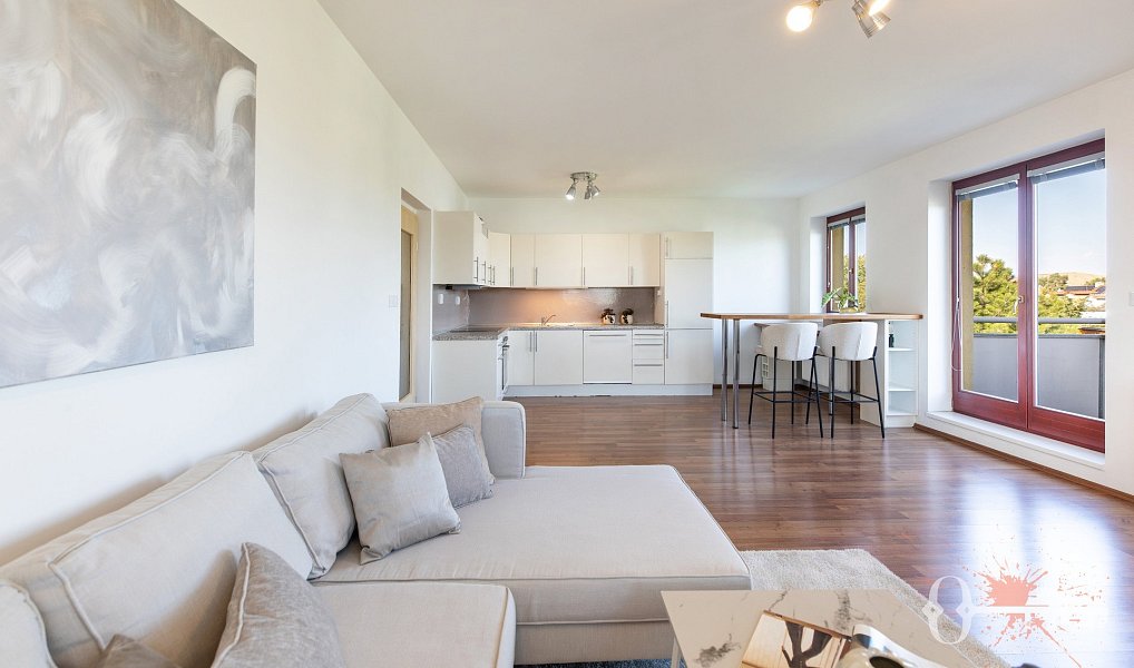 Prodej bytu 2+kk 65 m², Praha – náhled fotky 2