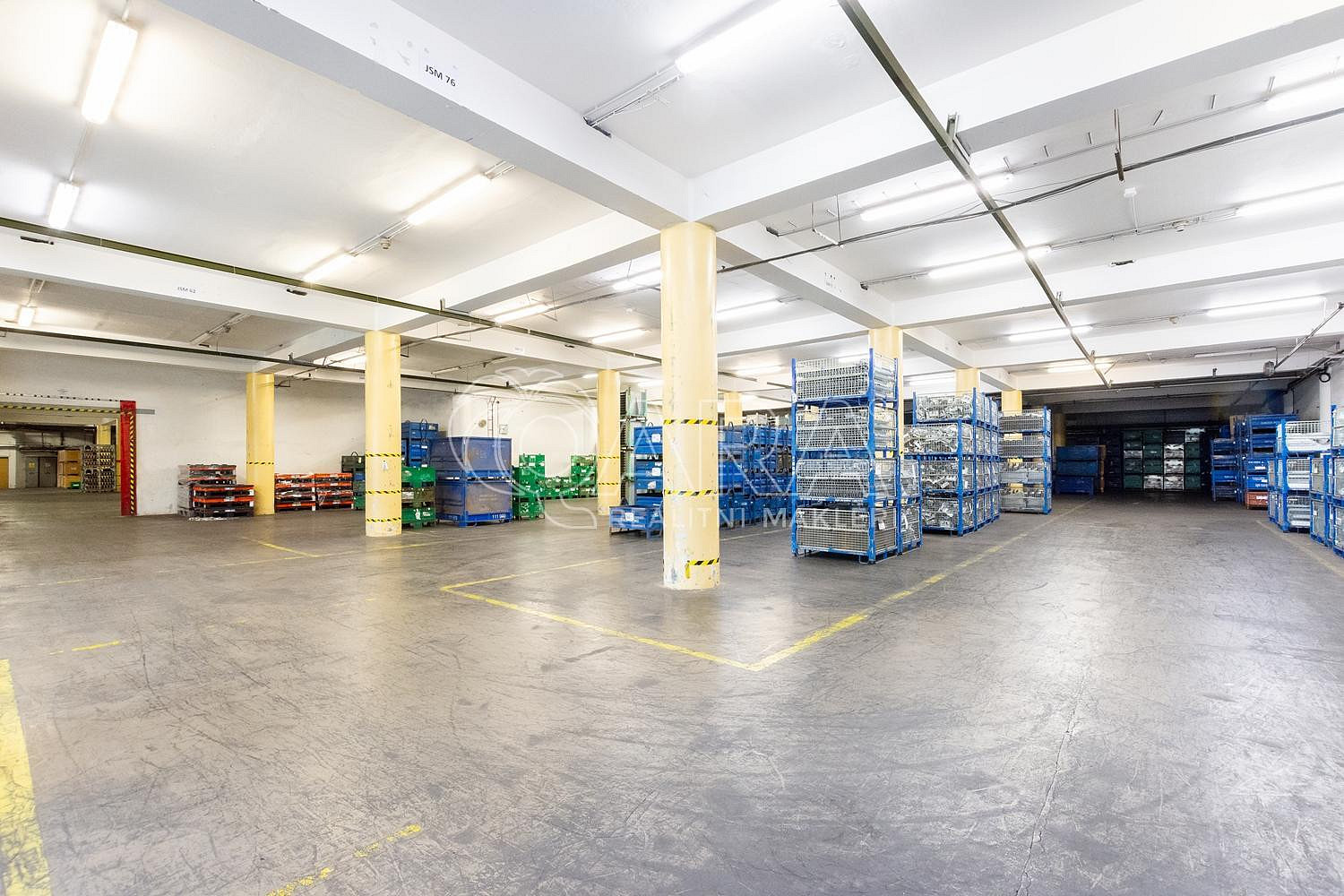 Pronájem skladovacích prostor 1 780 m² – fotografie 4