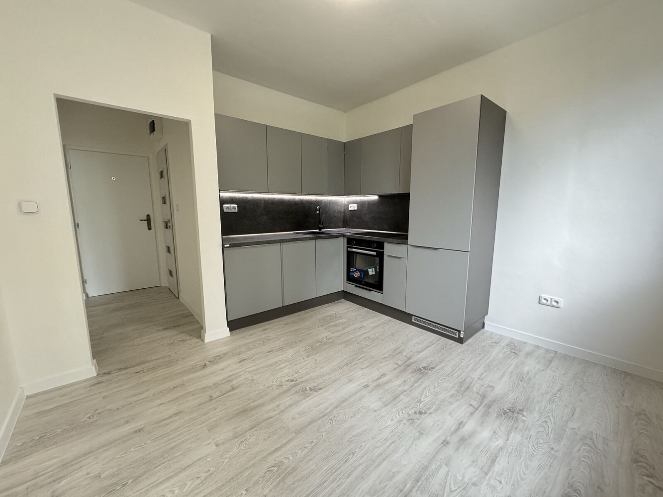 Pronájem bytu 1+1 42 m²
