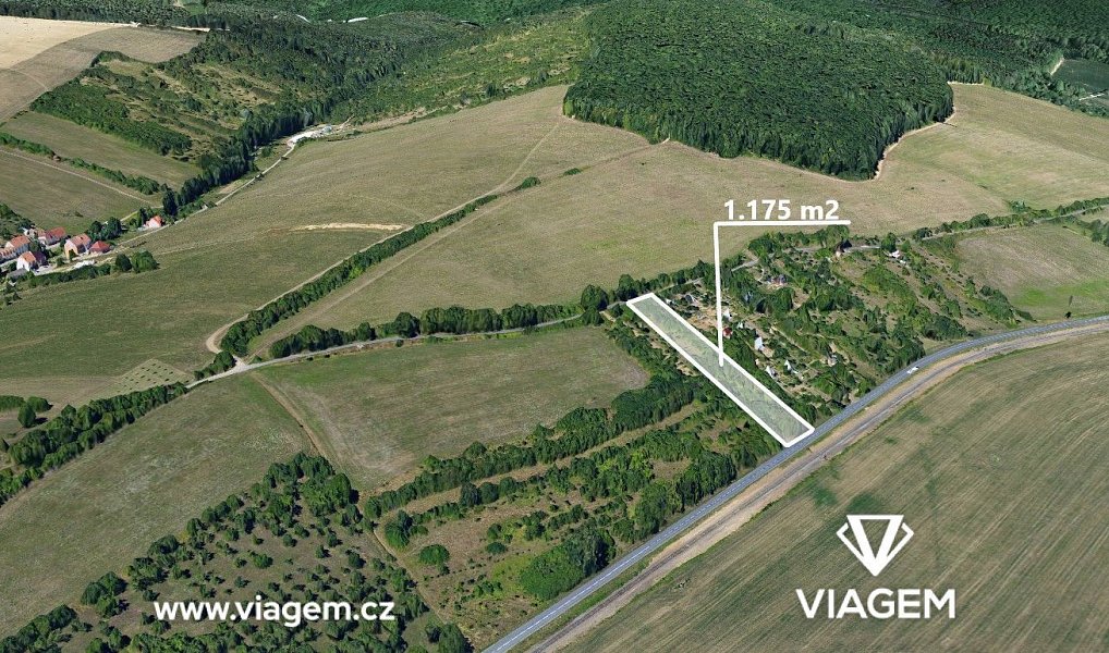 Prodej zahrady 1 175 m², Uherský Brod – fotka 1 z 5