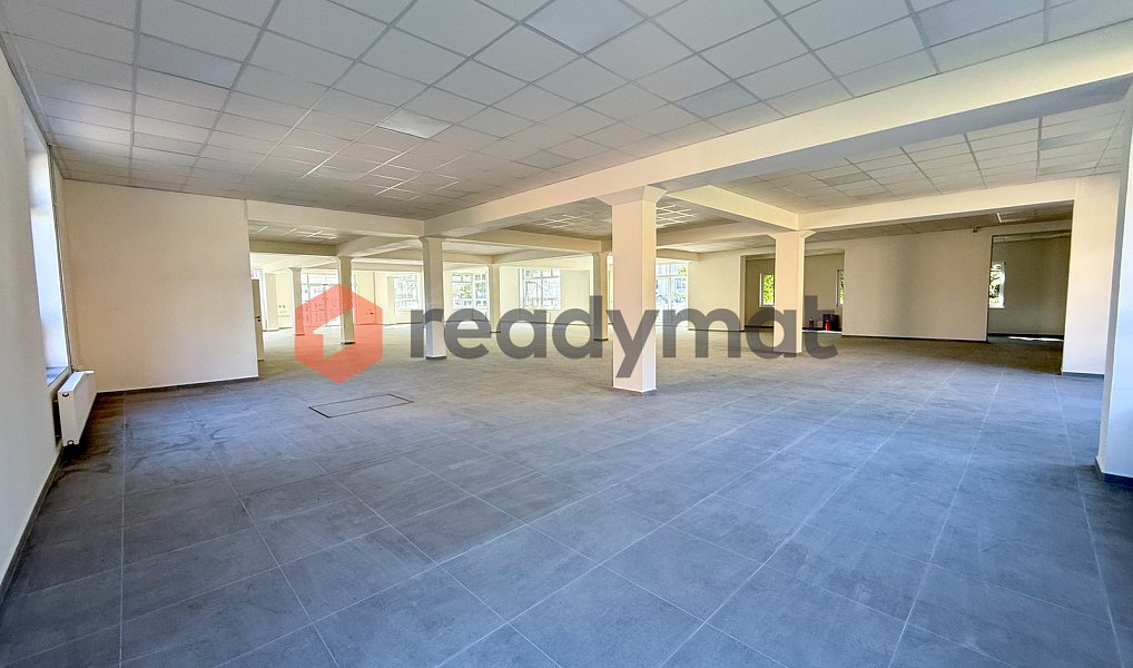 Pronájem obchodních prostor 588 m², Hodonín – náhled fotky 4