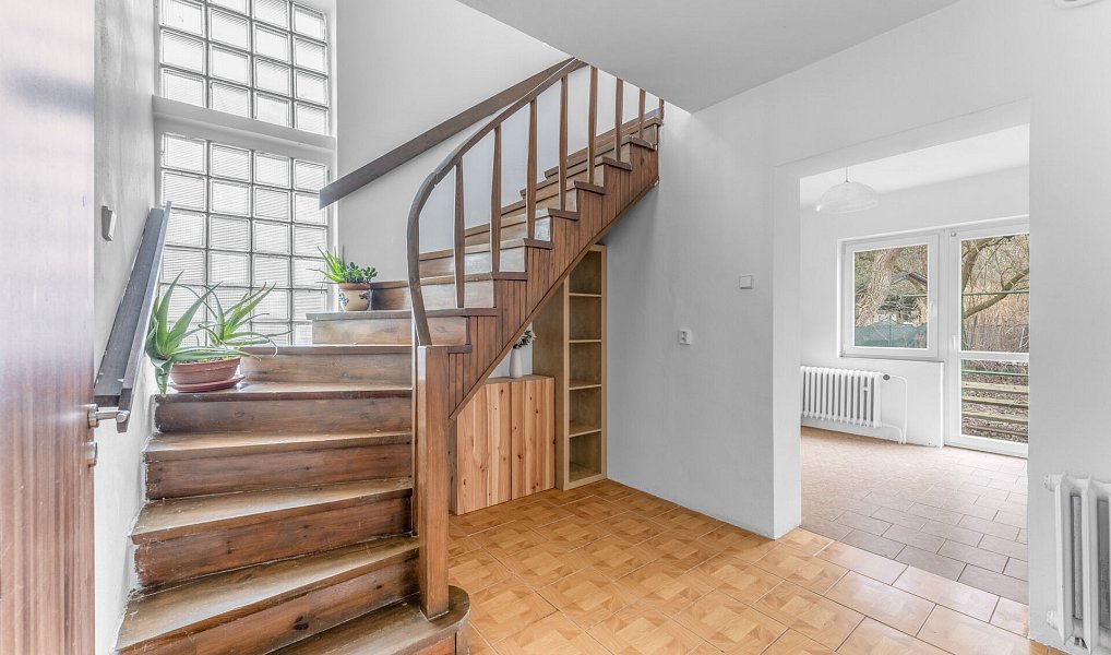 Prodej domu 80 m² s pozemkem 1 203 m², Husinec – náhled fotky 9
