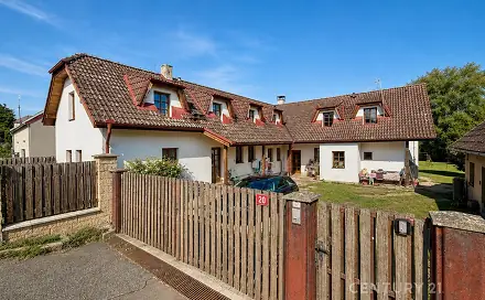 Pronájem bytu 4+1 152 m², Zlatá, okres Praha-východ