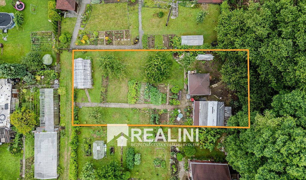 Prodej zahrady 472 m², Karviná – fotka 1 z 23