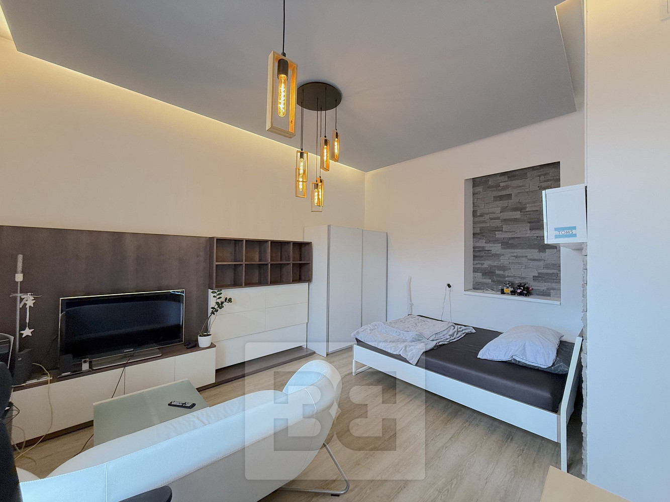Pronájem bytu 1+1 40 m² – fotografie 4