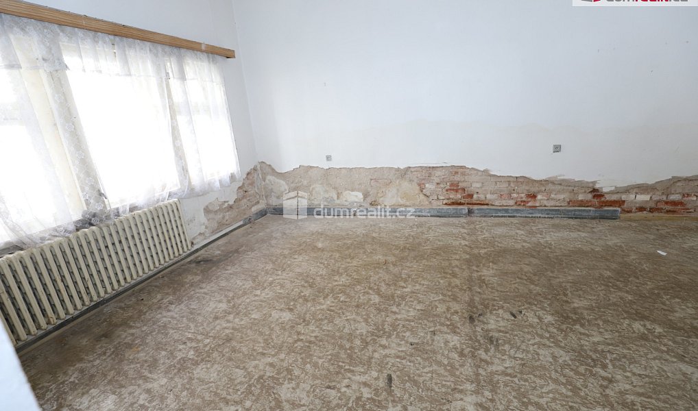 Prodej nájemního domu, činžáku 1 000 m², Kraslice – náhled fotky 15