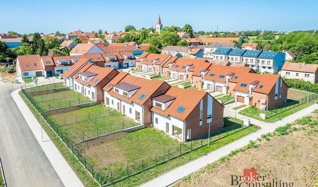 Prodej domu 148 m² s pozemkem 313 m², Ořech – náhled fotky 22