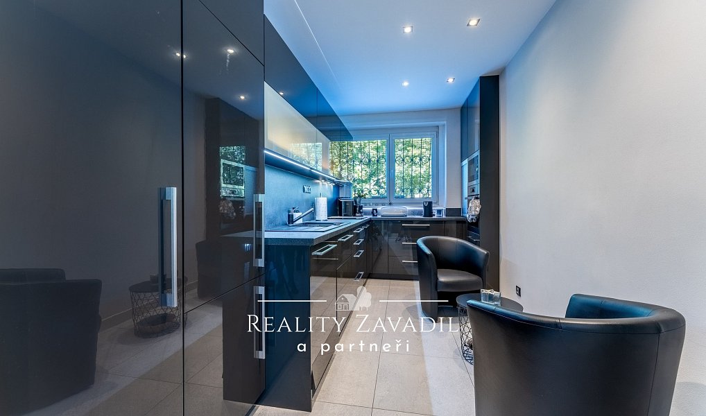 Prodej bytu 3+1 77 m², Praha – náhled fotky 18