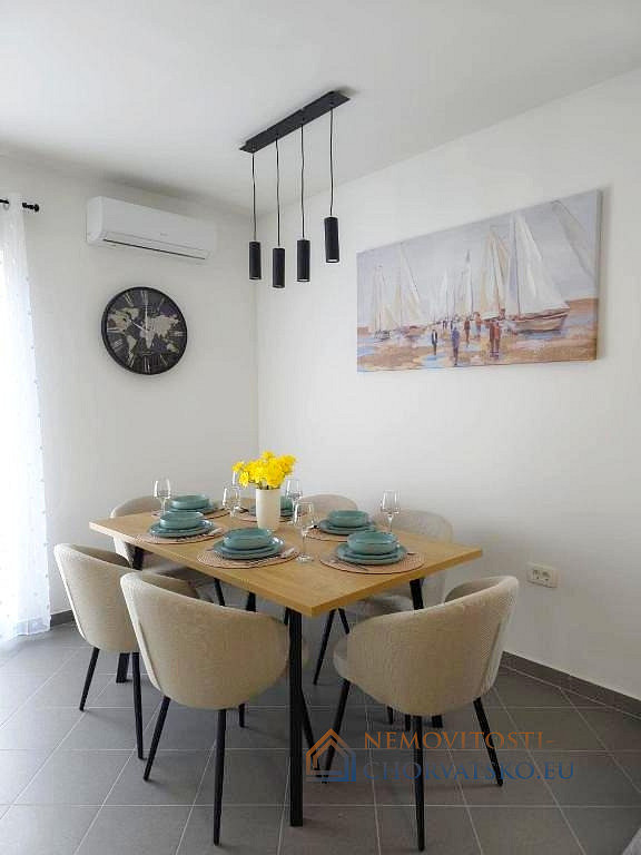 Prodej domu 132 m² s pozemkem 350 m² - Ansicht 6