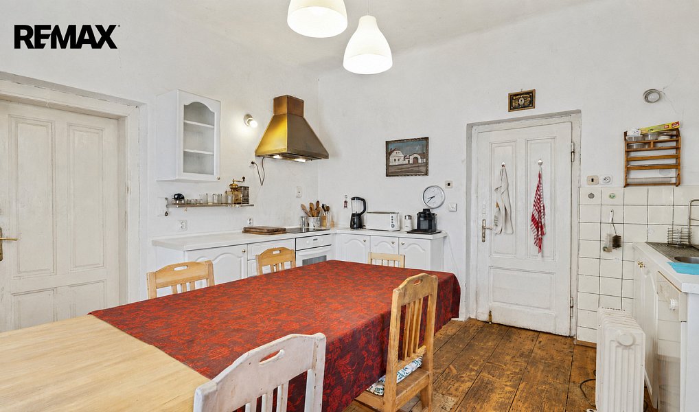 Prodej domu 250 m² s pozemkem 2 111 m², Třebestovice – náhled fotky 4