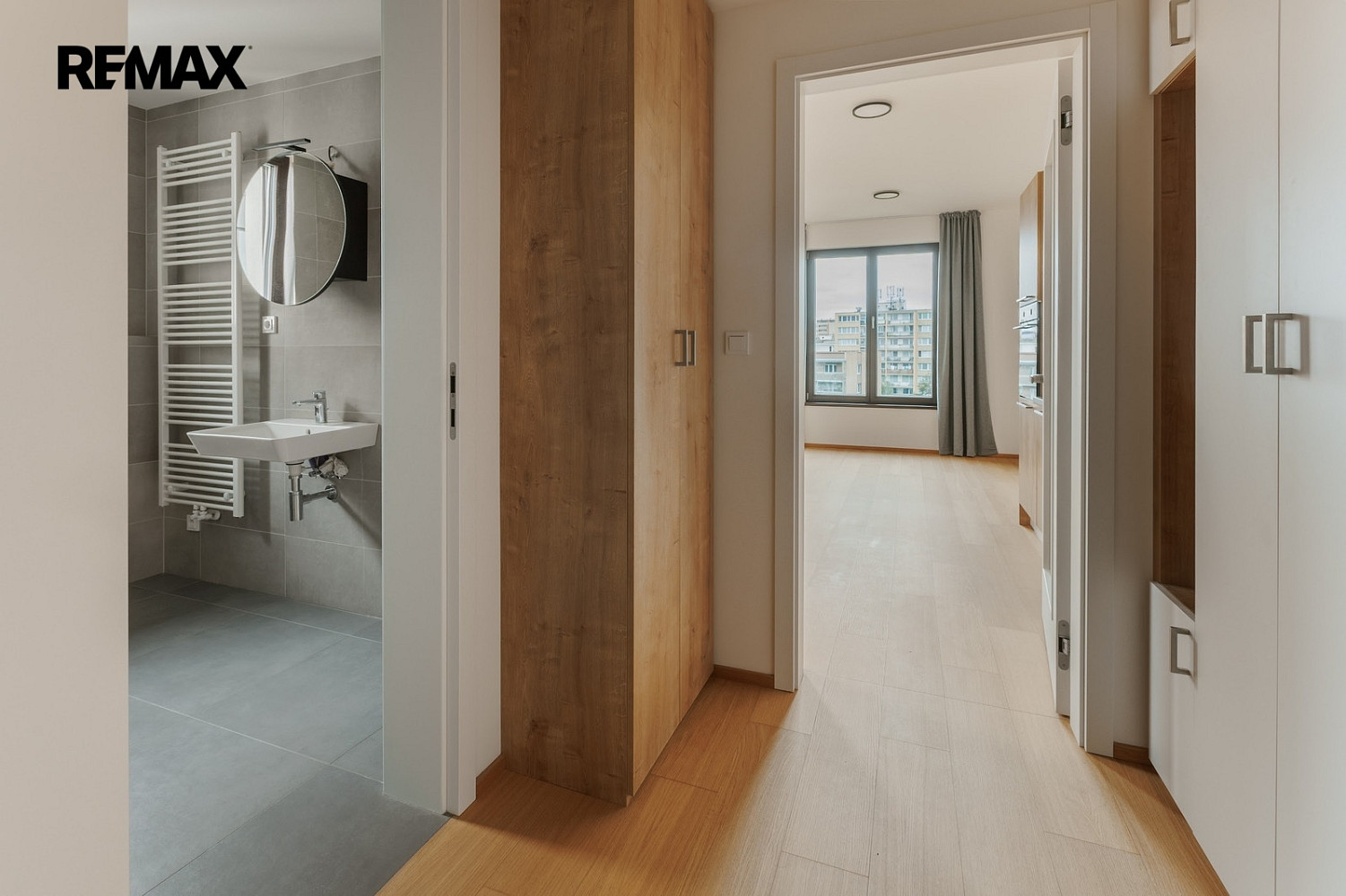 Pronájem bytu 1+kk 35 m², Praha
