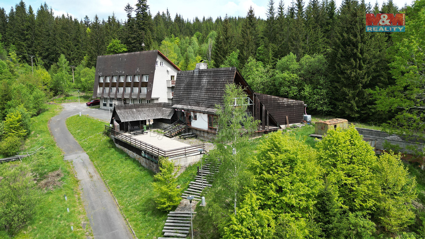 Prodej ubytovacího objektu 900 m² — photo 3